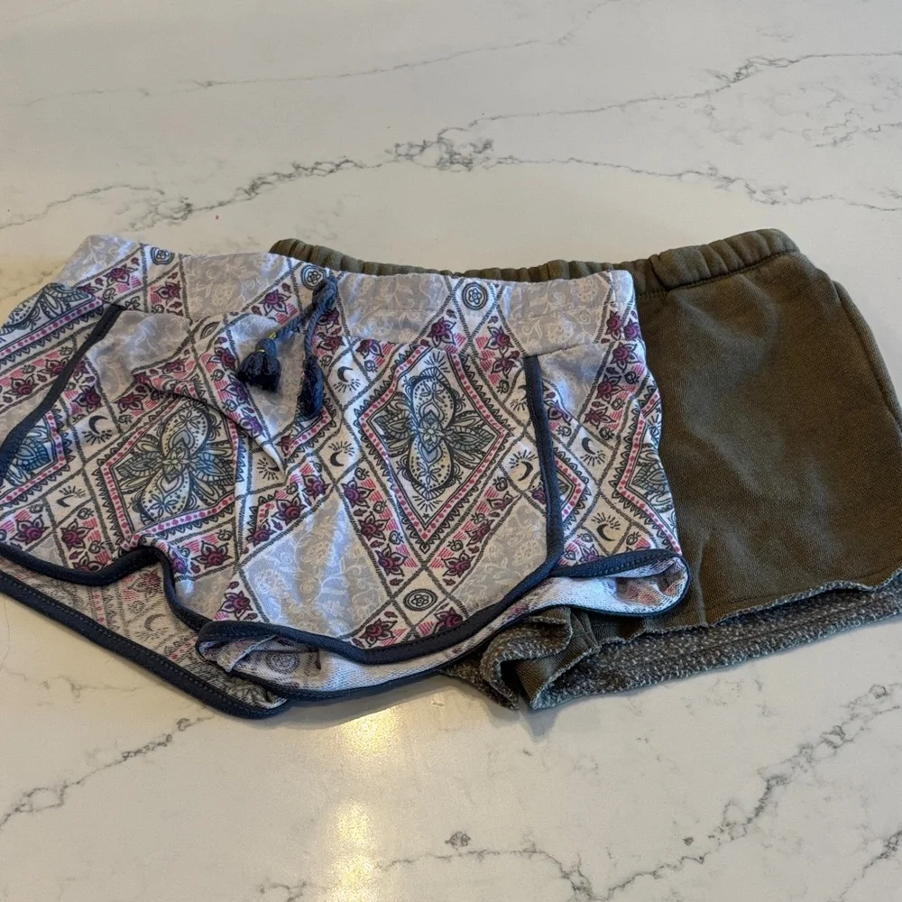 Patterned and Solid Shorts Set